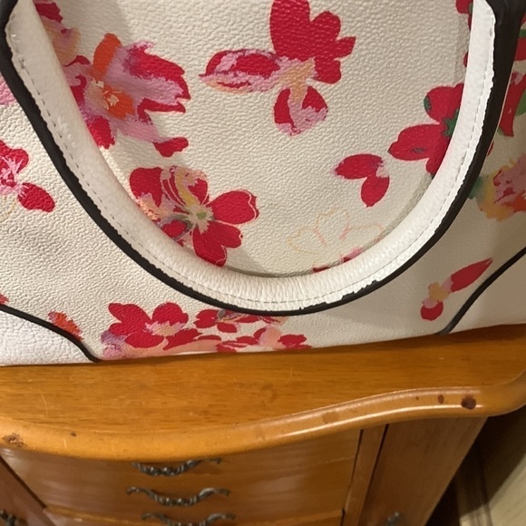 Liz, Claiborne, floral and white satchel - Picture 7 of 14